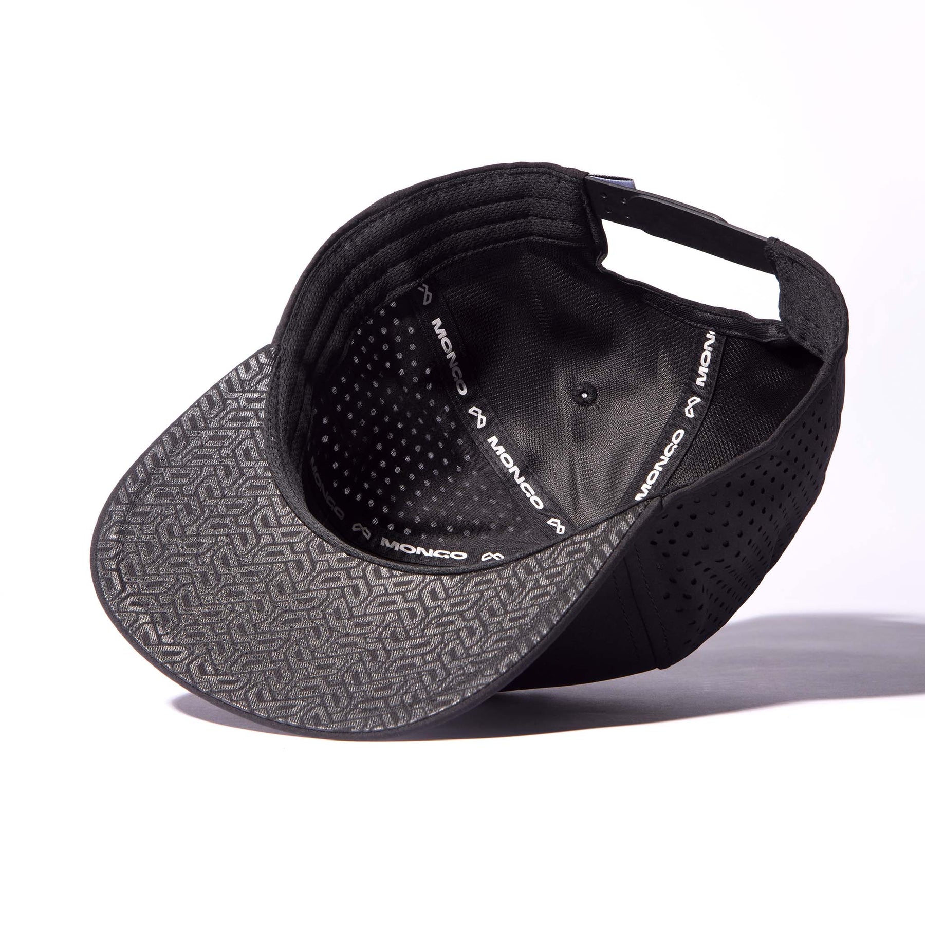 MONGO Hats XLS Performance Trucker - Black